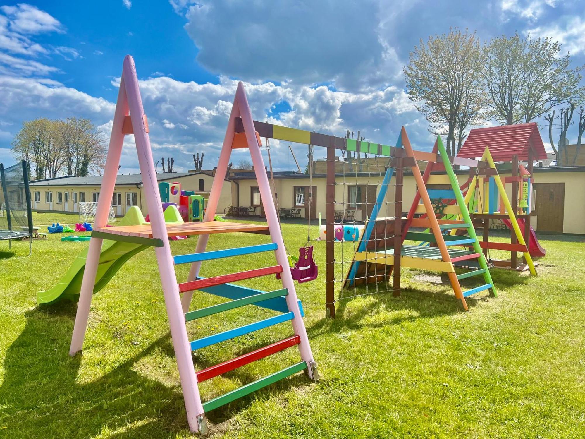 Osrodek Rodzinny "Pod Wydmami" Przy Plazy , Plac Zabaw , Rowery Sarbinowo Exteriér fotografie